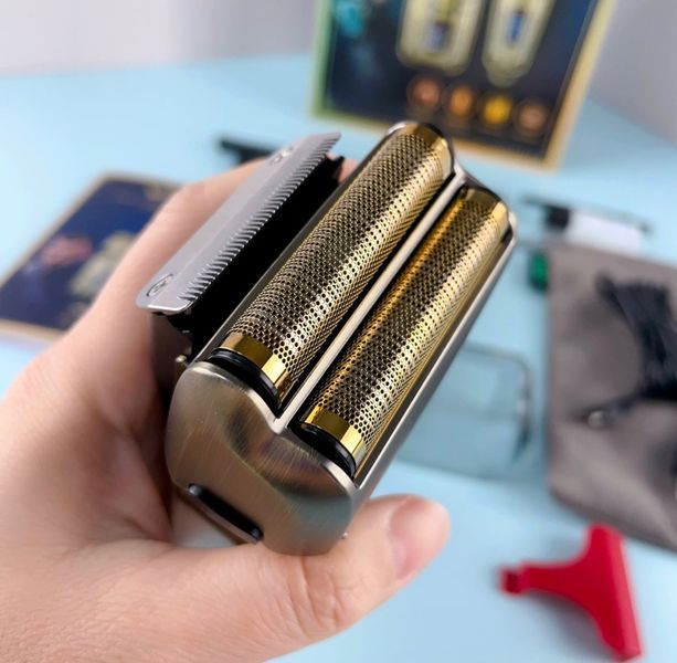 Display чоловічий набір VGR V-641, машинка для стрижки + бритва шейвер, 4 насадки, LED display VGR V-641 фото