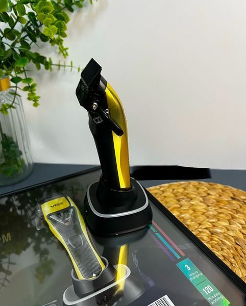 Професійна бездротова машинка для стрижки VGR V-015 Professional Barber VGR V-015 фото