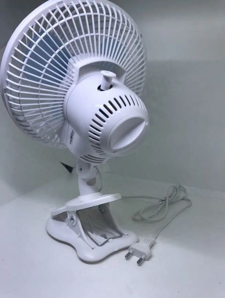 Вентилятор настільний Wimpex WX-707/D22 см/3 лопаті/2 швидкості + прищіпка та підставка WX-707 фото