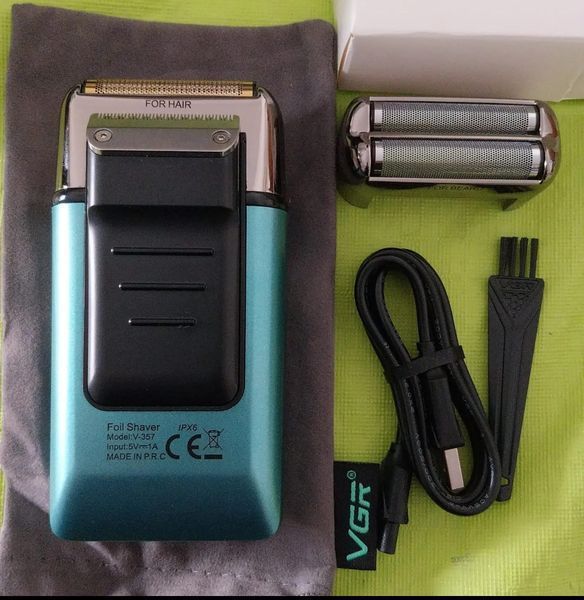 Електробритва шейвер VGR V-357 з USB та LED дисплеєм VGR V-357 фото